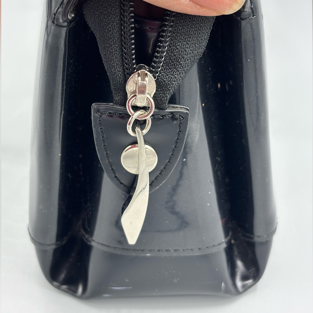🖤Beijo Elegant Black Patent Leather Handbag - Picture 6 of 13